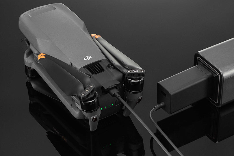 DJI Mavic 3シリーズ 65W ポータブル充電器【Mavic 3シリーズ/Air 3などに】